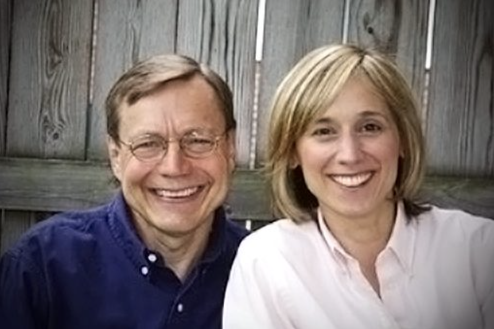 Dr. Douglas Clements dan Dr. Julie Sarama